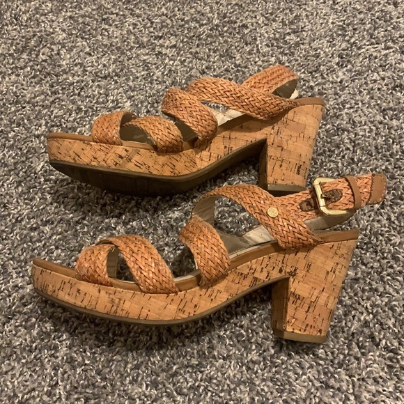 Vintage Dana Buchman Wedge Platform - Picture 2 of 3